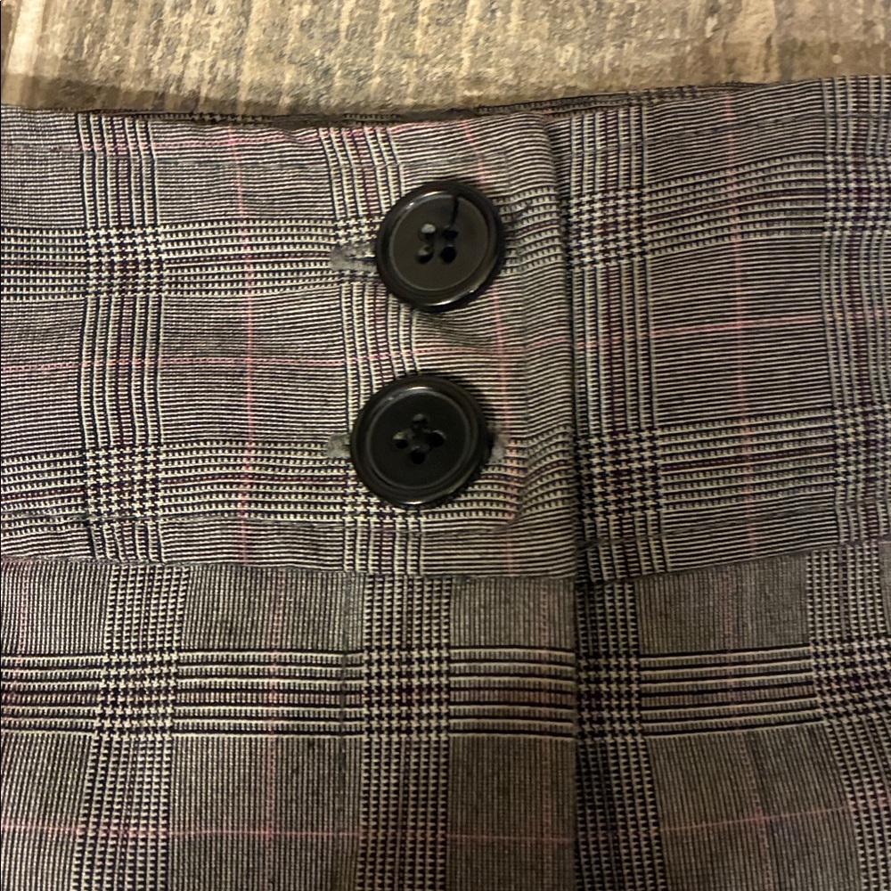 Star city dress shorts. EUC - Picture 3 of 8
